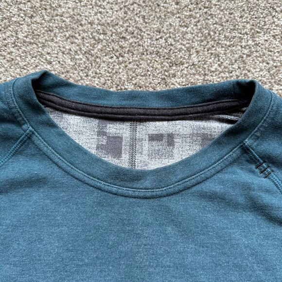 LULULEMON REVERSIBLE SWEATSHIRT CREWNECK BLUE GRAT GEOMETRIC CREW TERRY MENS S - Picture 3 of 7